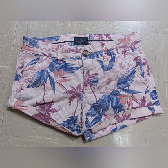 American Eagle Outfitters Floral Midi Shorts With Stretch Size 4 - Picture 1 of 8